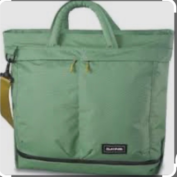 Dakine Handbags - NWT DaKine Verge Weekender 34L Tote Bag